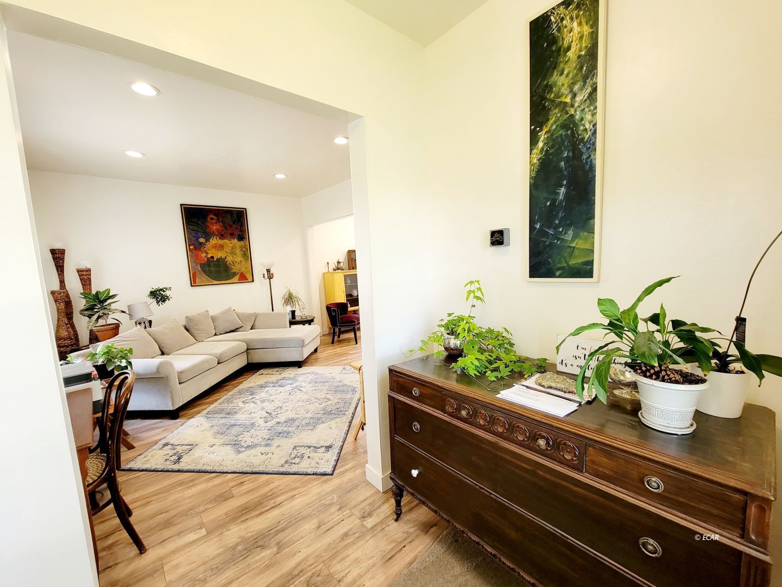 475 Juniper Street Property Photo 6