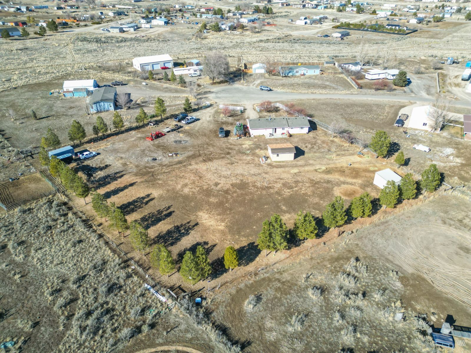 425 Castlecrest Place Property Photo 4