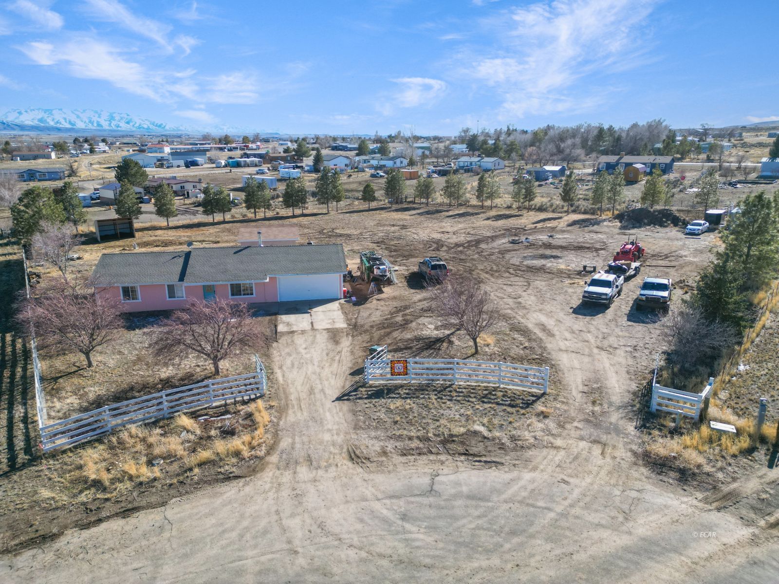 425 Castlecrest Place Property Photo 11