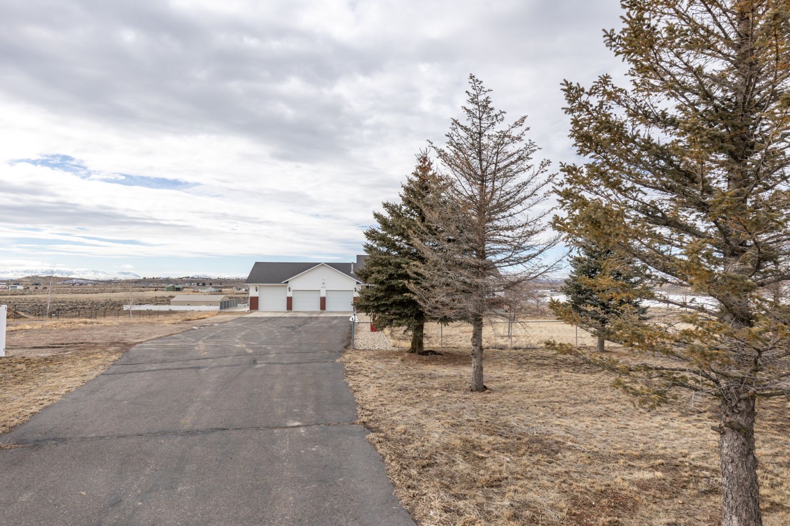 415 Diamondback Drive Property Photo 8