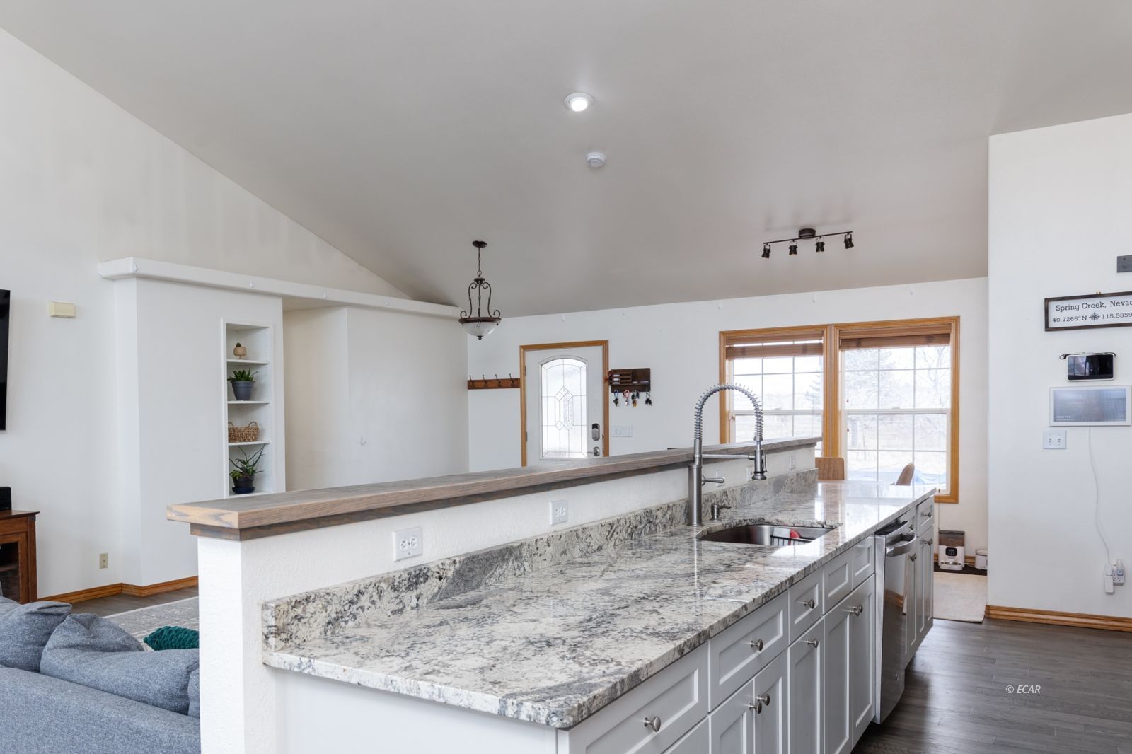415 Diamondback Drive Property Photo 17