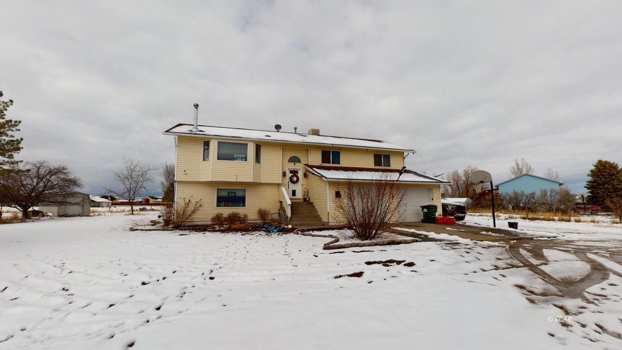 391 Edgebrook Drive Property Photo