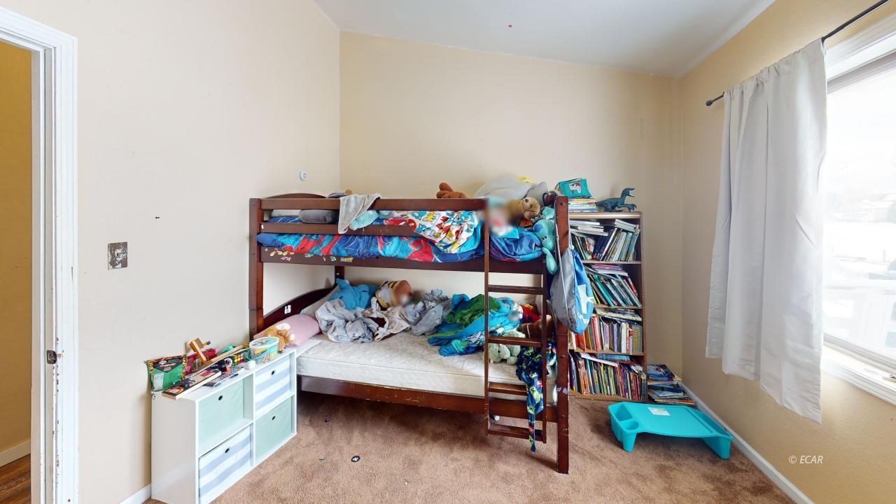 391 Edgebrook Drive Property Photo 10