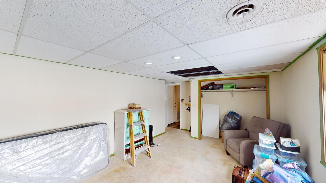 391 Edgebrook Drive Property Photo 11