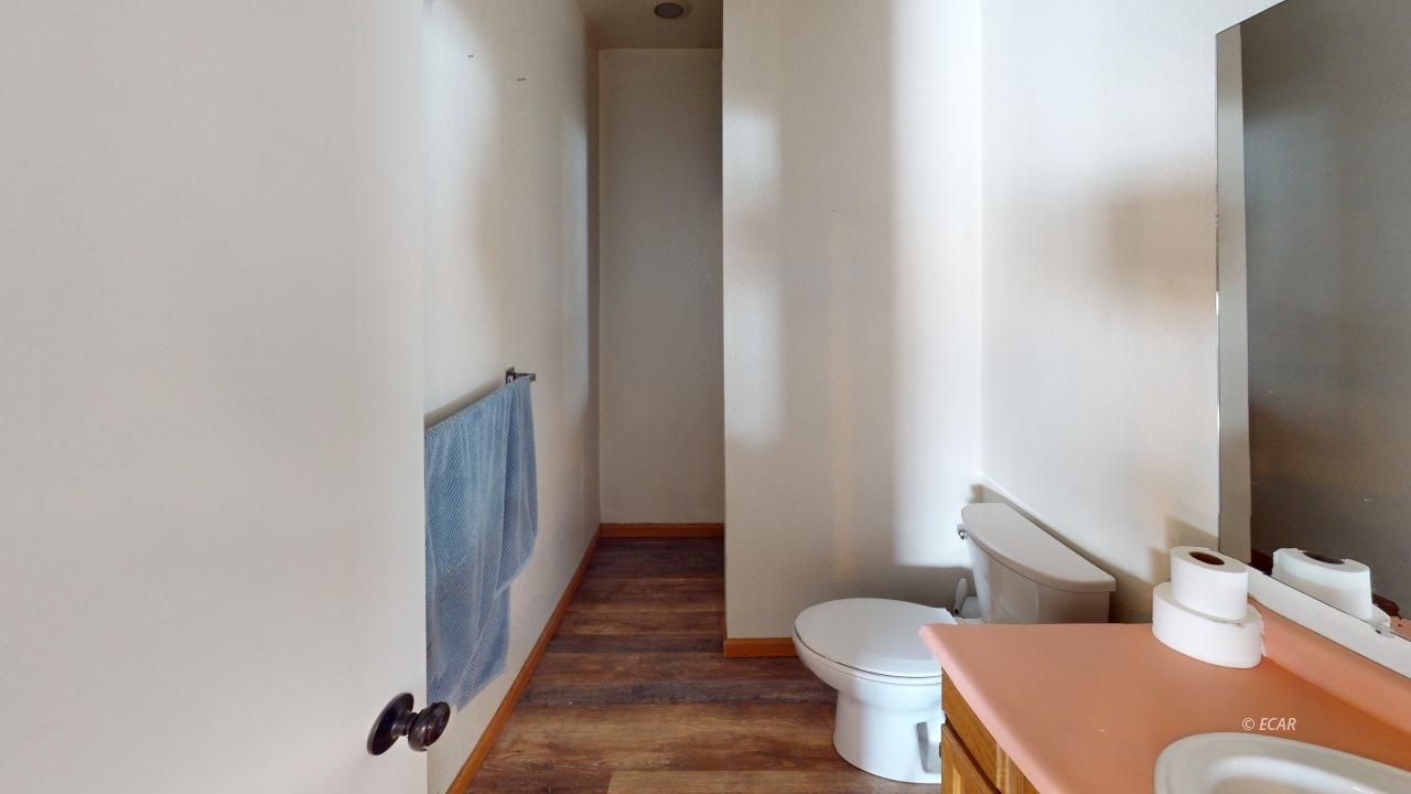 391 Edgebrook Drive Property Photo 13
