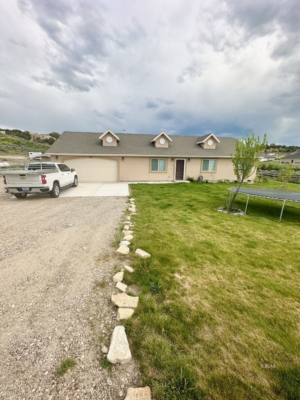 436 Country Club Plaza Property Photo