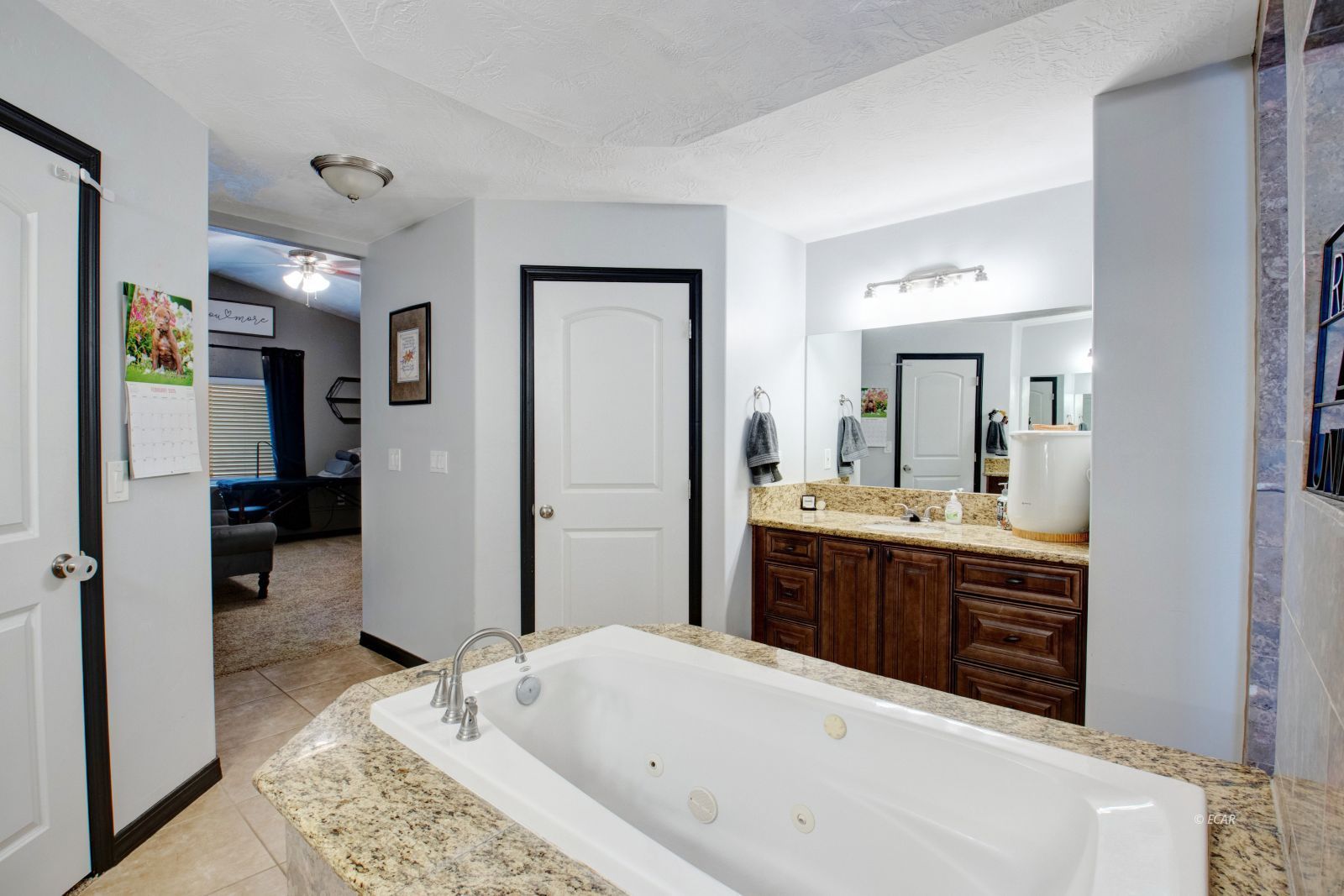 430 Flora View Property Photo 16
