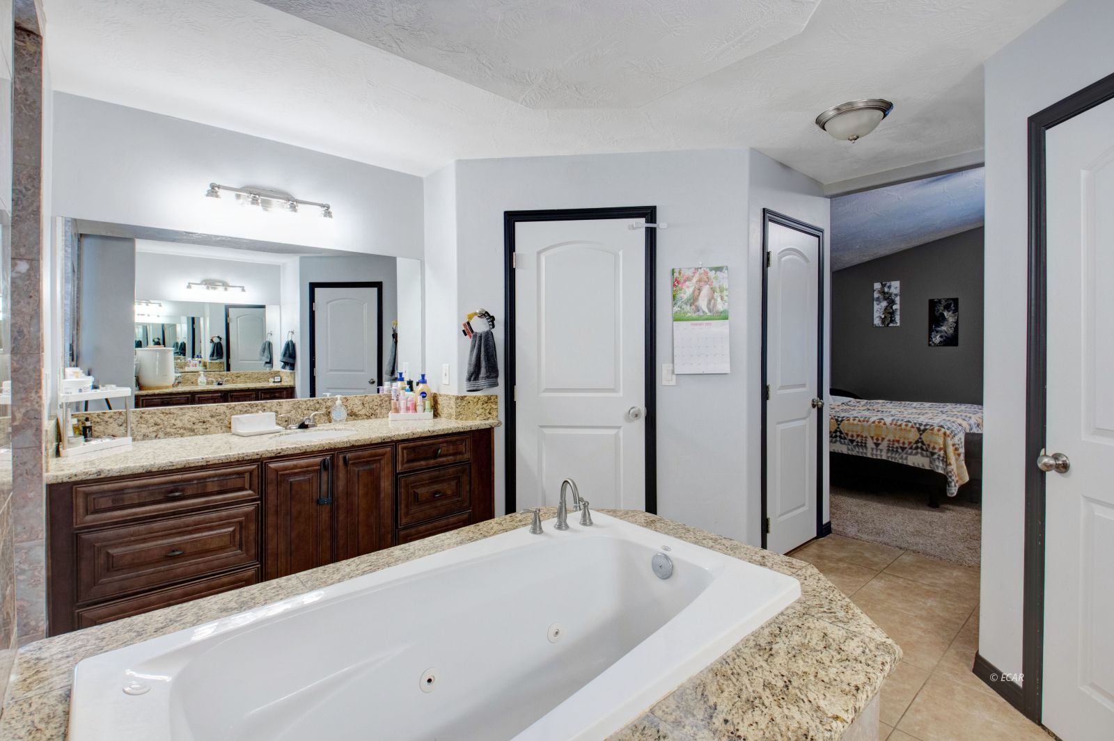 430 Flora View Property Photo 17