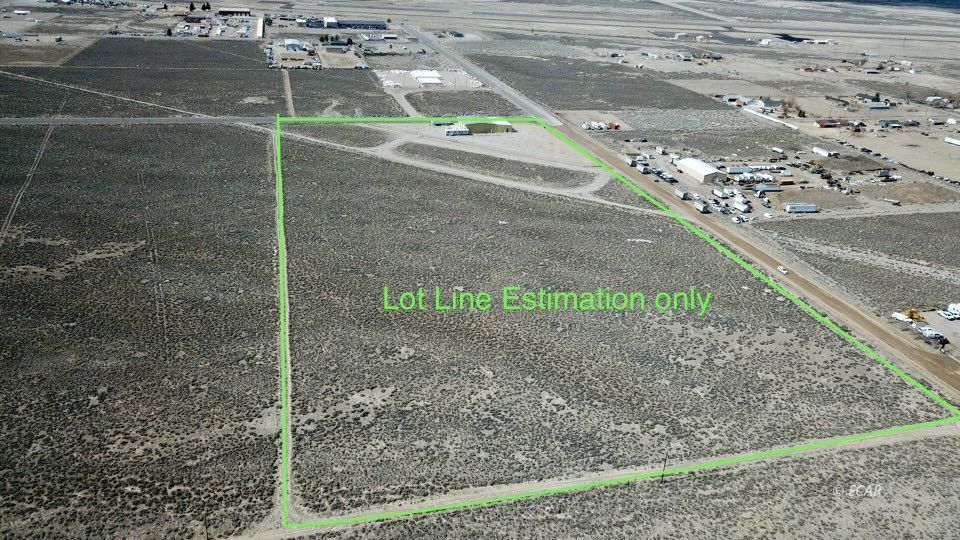 933 North Industrial Way Property Photo 6