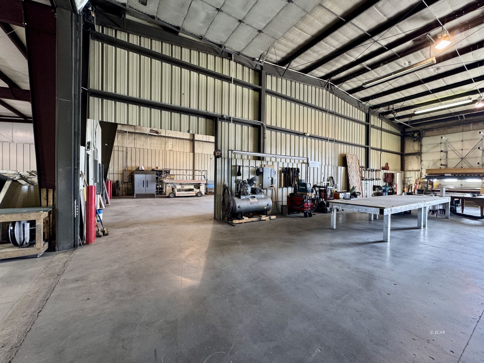 933 North Industrial Way Property Photo 13