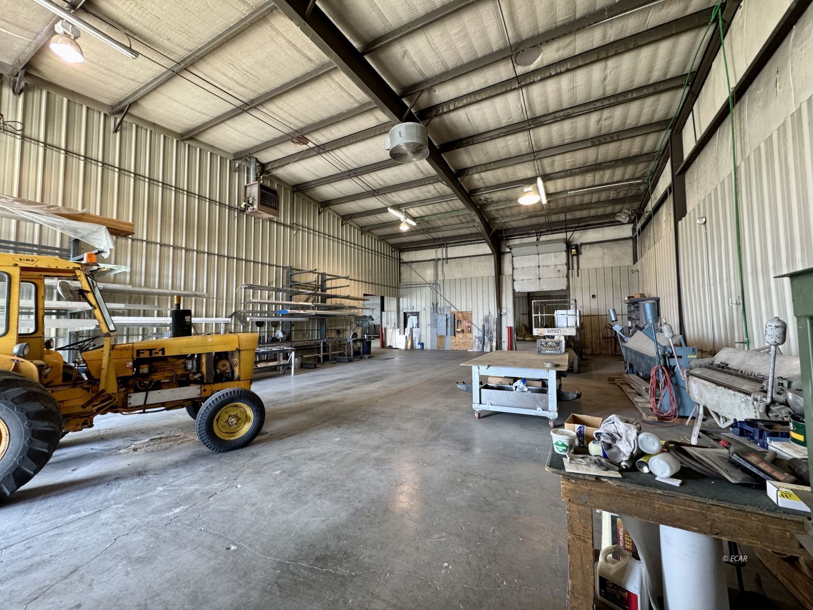 933 North Industrial Way Property Photo 24