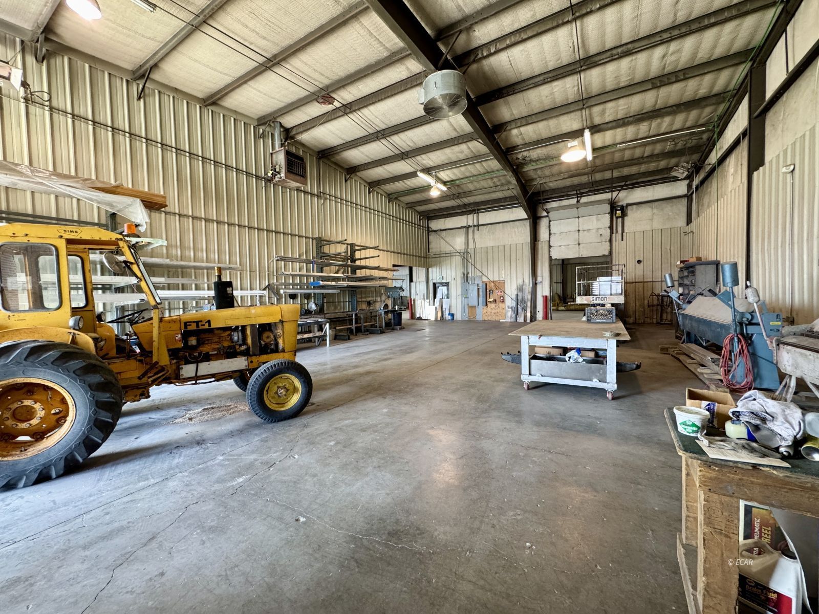 933 North Industrial Way Property Photo 25