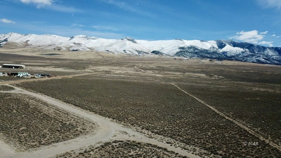 933 North Industrial Way Property Photo 36