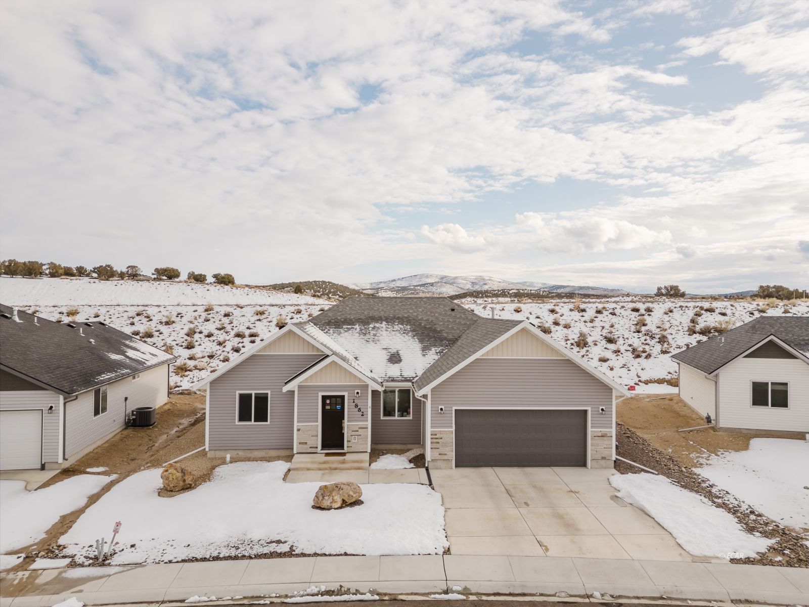 1862 Deerfield Way Property Photo