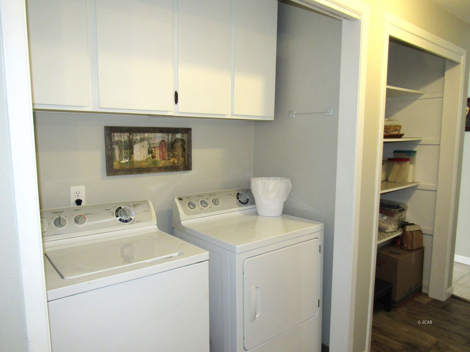 520 Ashcroft Drive Property Photo 12