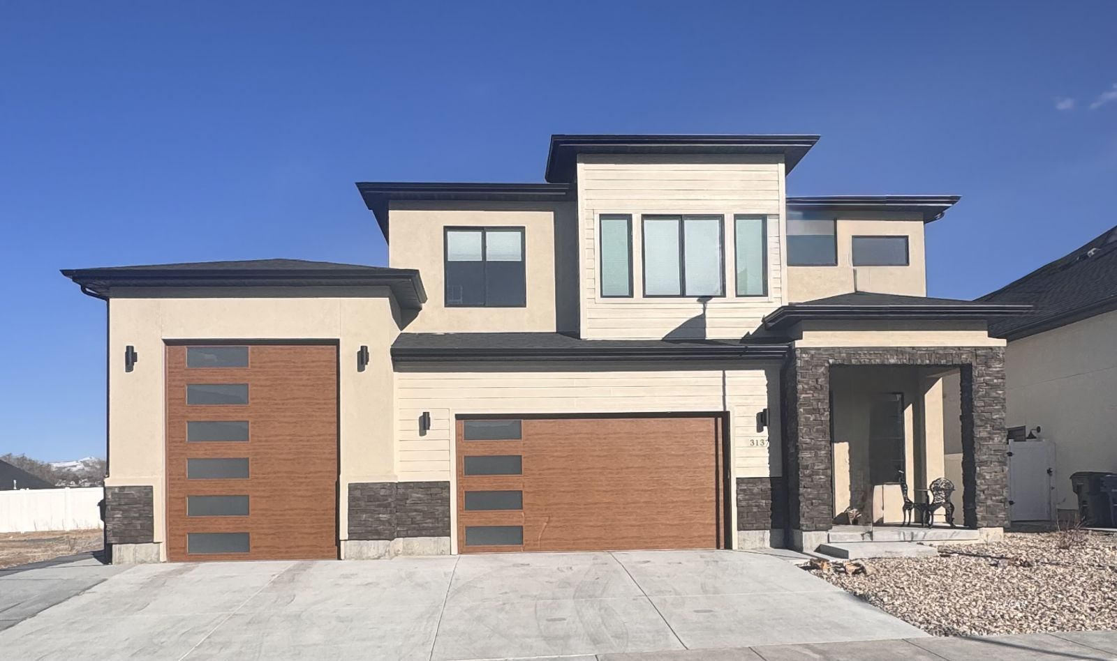 2971 Eleanor Court Property Photo 2