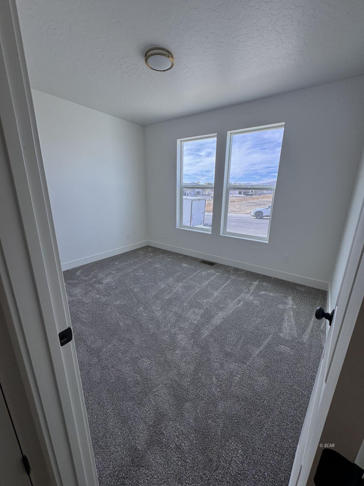 664 Alpine Drive Property Photo 4