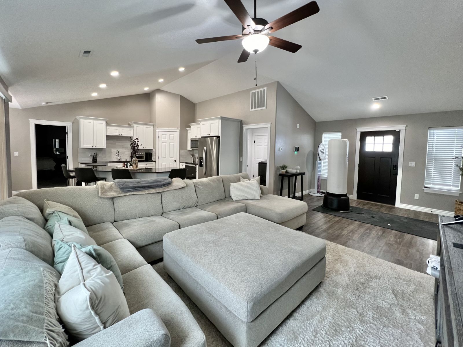 1866 Deerfield Way Property Photo 4