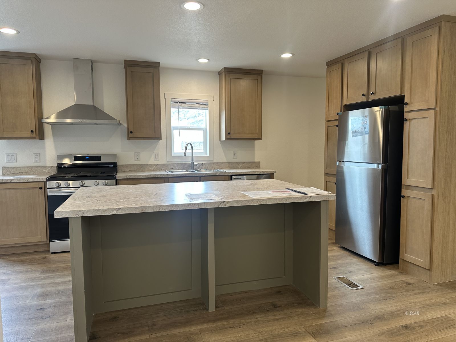 593 Kimble Lane Property Photo 3