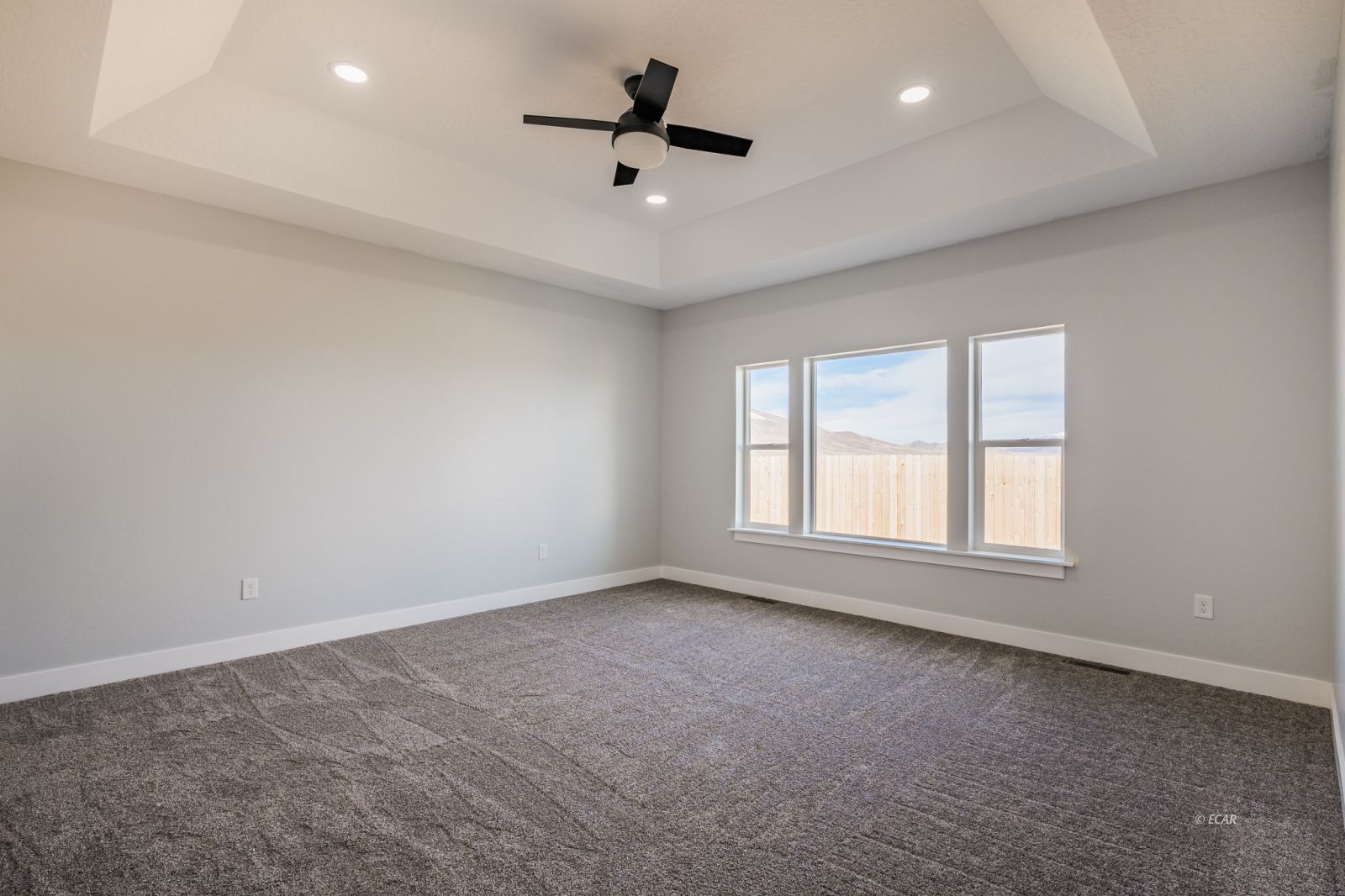 2045 Eagle Ridge Loop 12 Property Photo 5