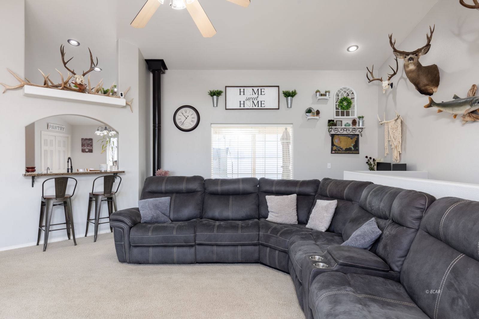 1821 Sequoia Drive Property Photo 4