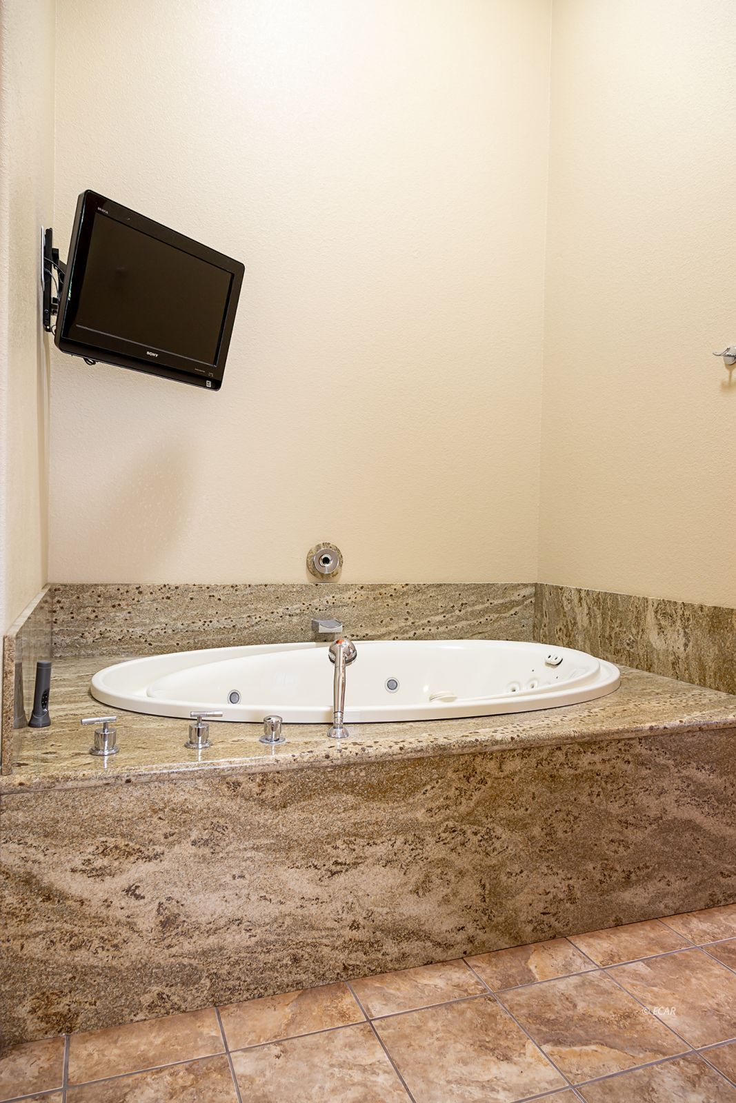 2110 Pratt Dr. Drive Property Photo 29