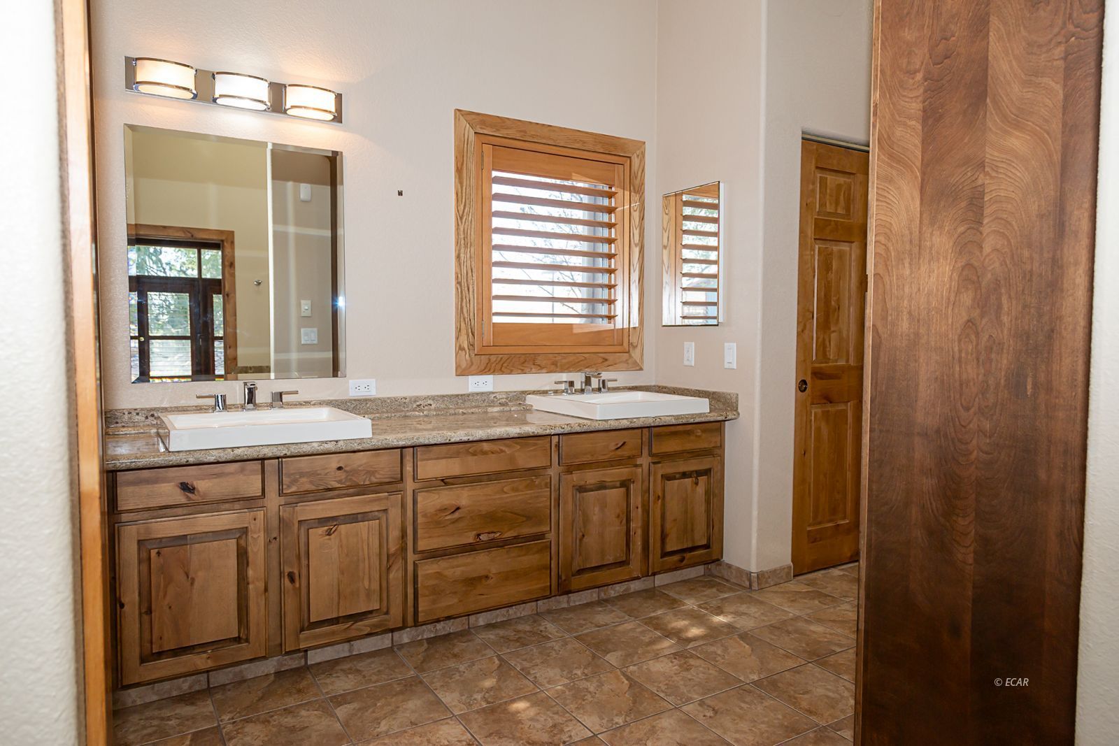 2110 Pratt Dr. Drive Property Photo 32