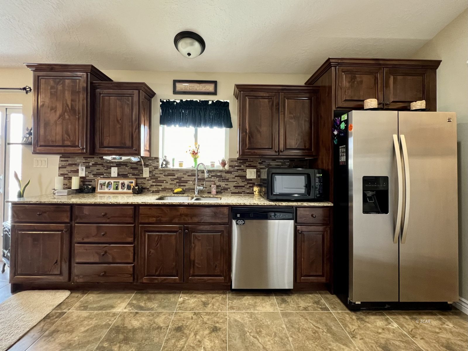 878 Blue Jay Drive Property Photo 10
