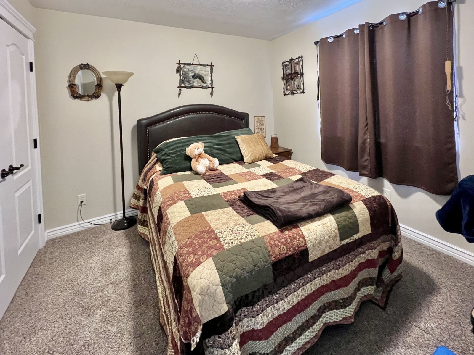 878 Blue Jay Drive Property Photo 13