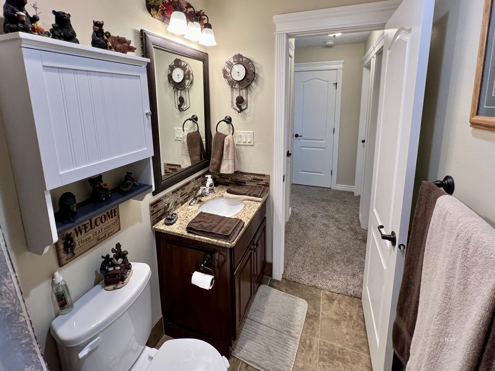 878 Blue Jay Drive Property Photo 18