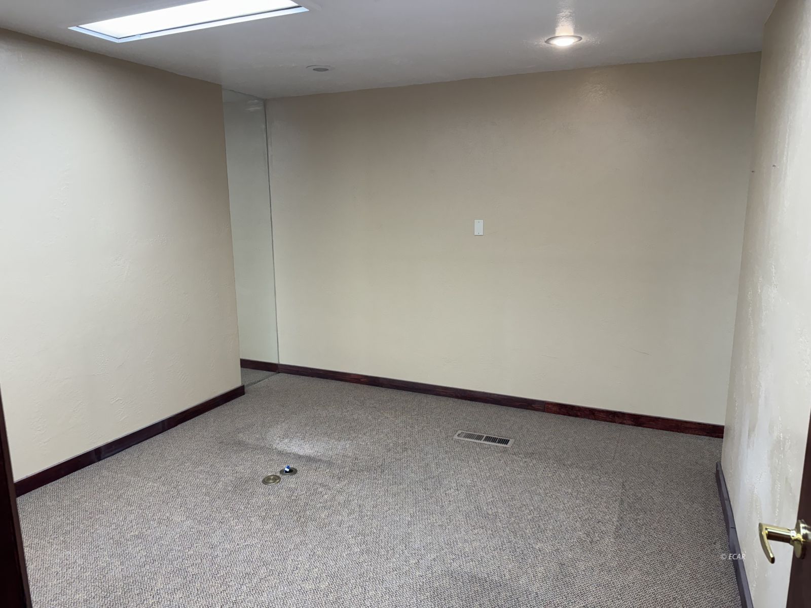 790 Commercial Street Ste B Property Photo 10