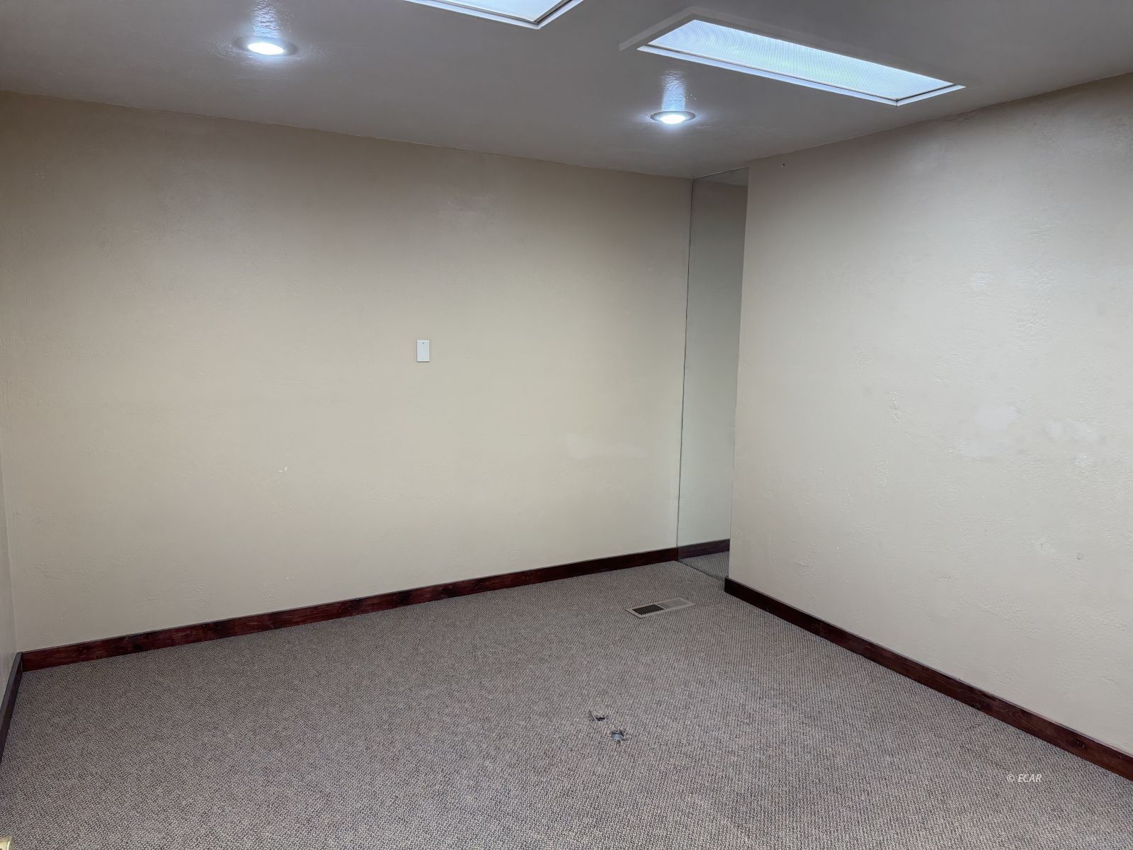 790 Commercial Street Ste B Property Photo 11