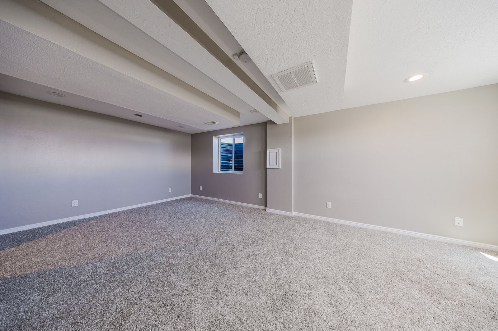 384 Ashburn Drive Property Photo 29