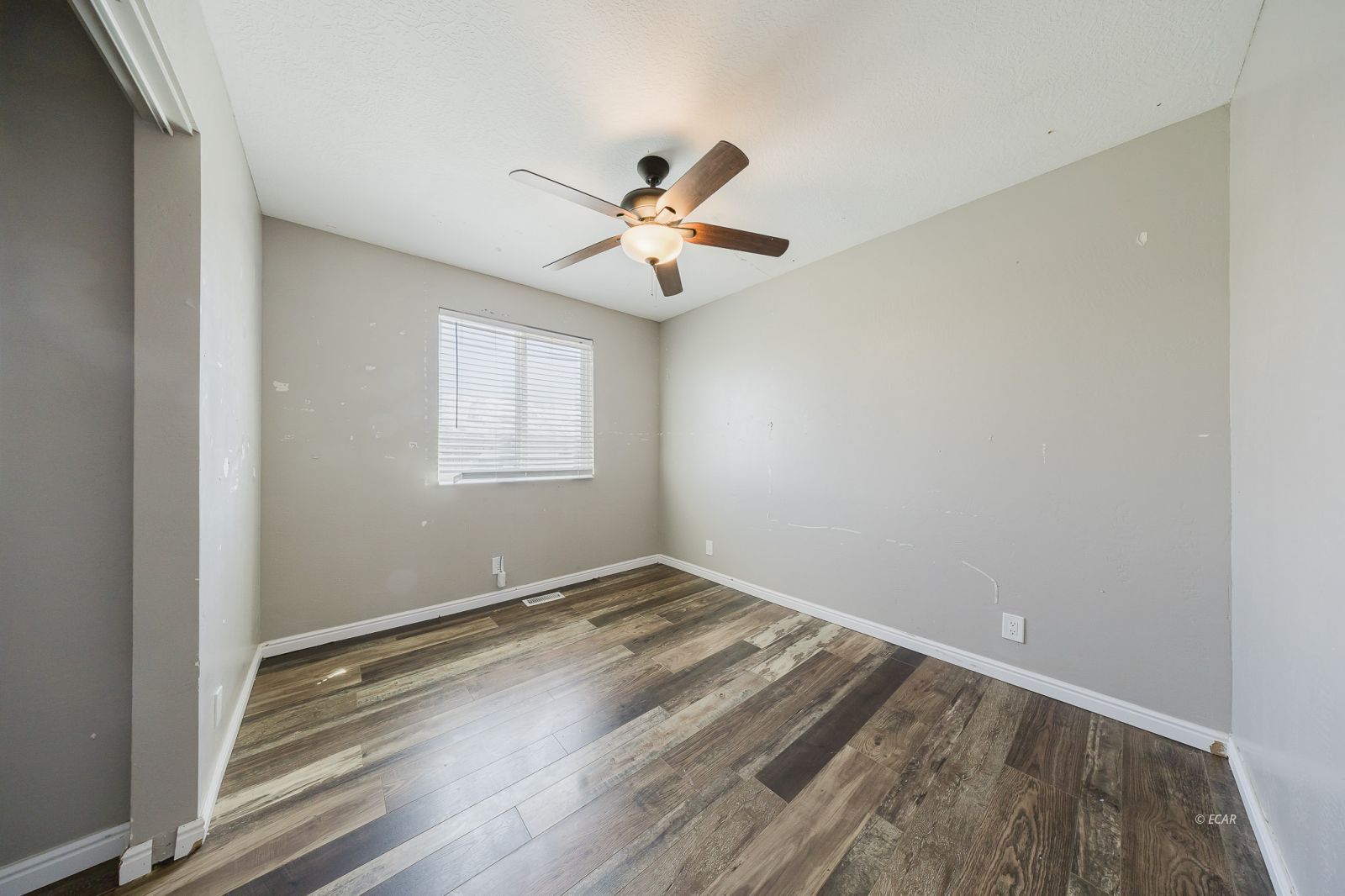 384 Ashburn Drive Property Photo 32