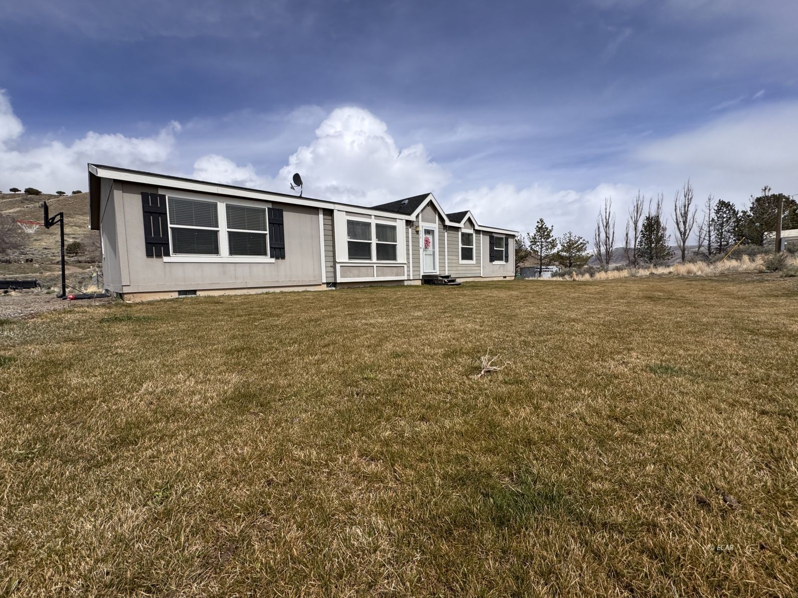 3739 Lupine Street Property Photo 2