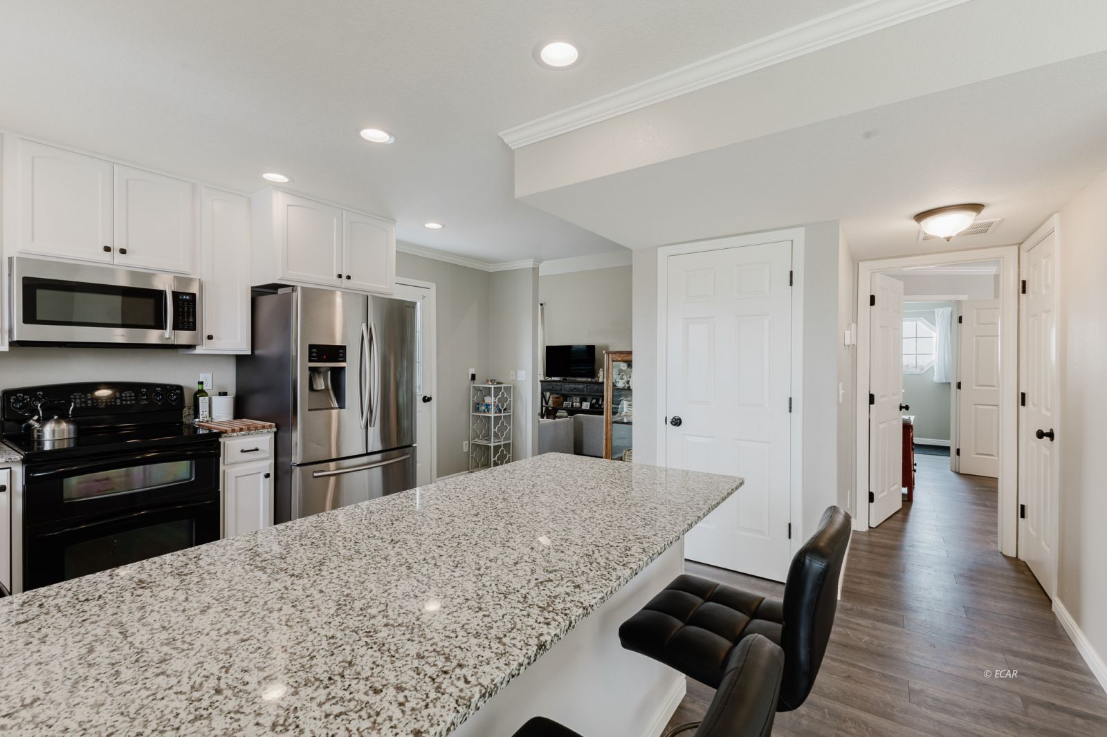 982 Ashburn Drive Property Photo 12