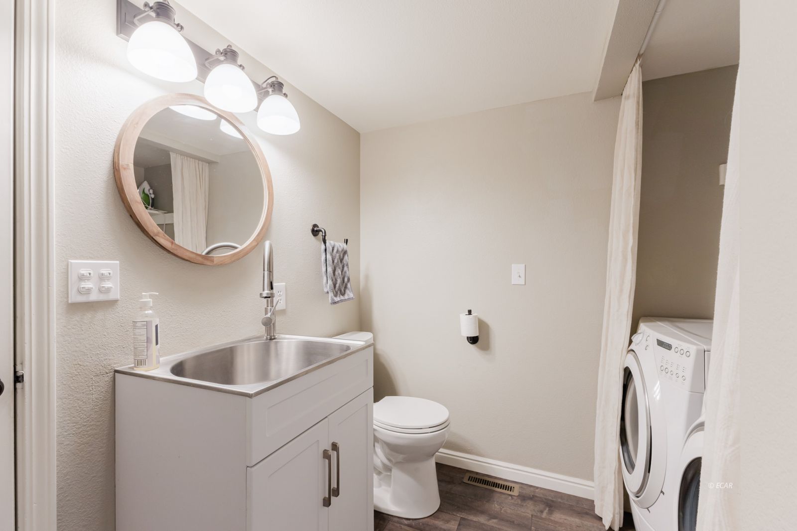 982 Ashburn Drive Property Photo 16