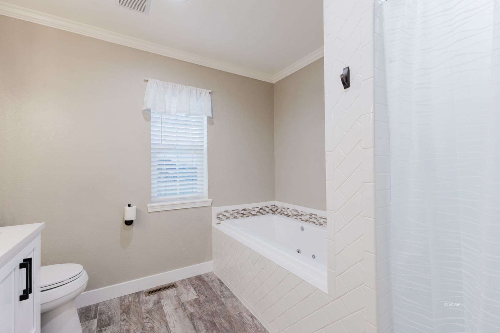 982 Ashburn Drive Property Photo 36