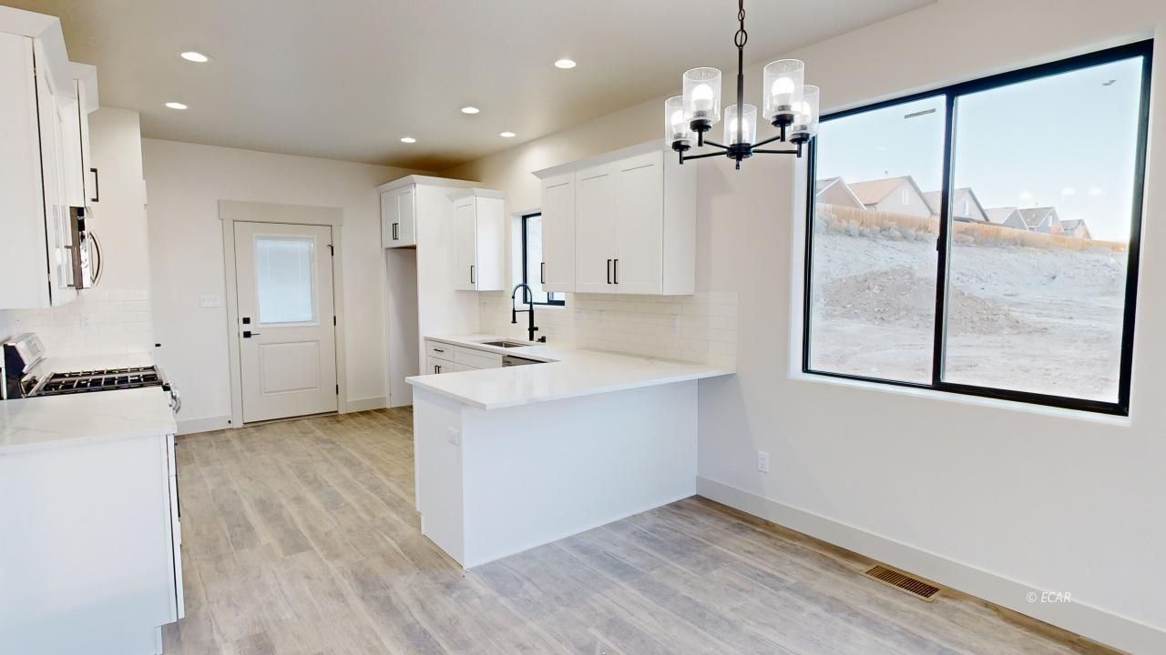 2619 Platinum Drive Property Photo 5