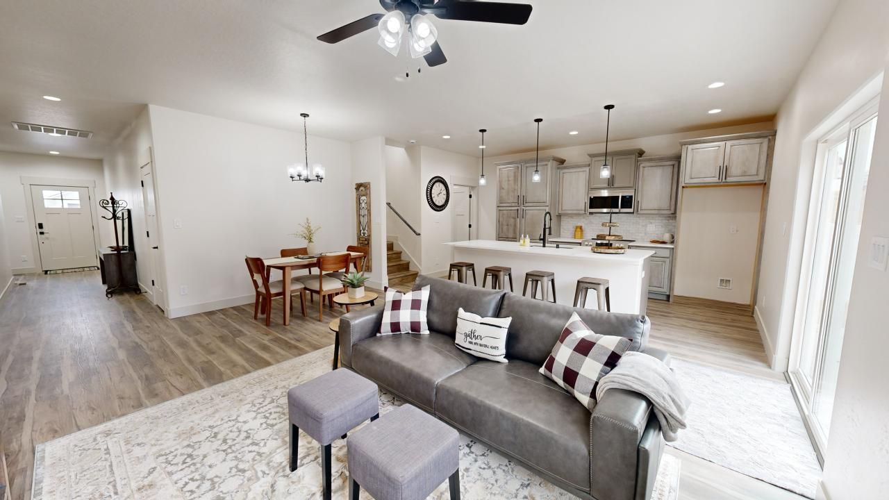 2611 Platinum Drive Property Photo 12