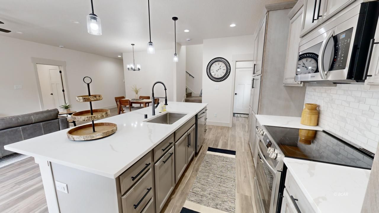 2611 Platinum Drive Property Photo 17