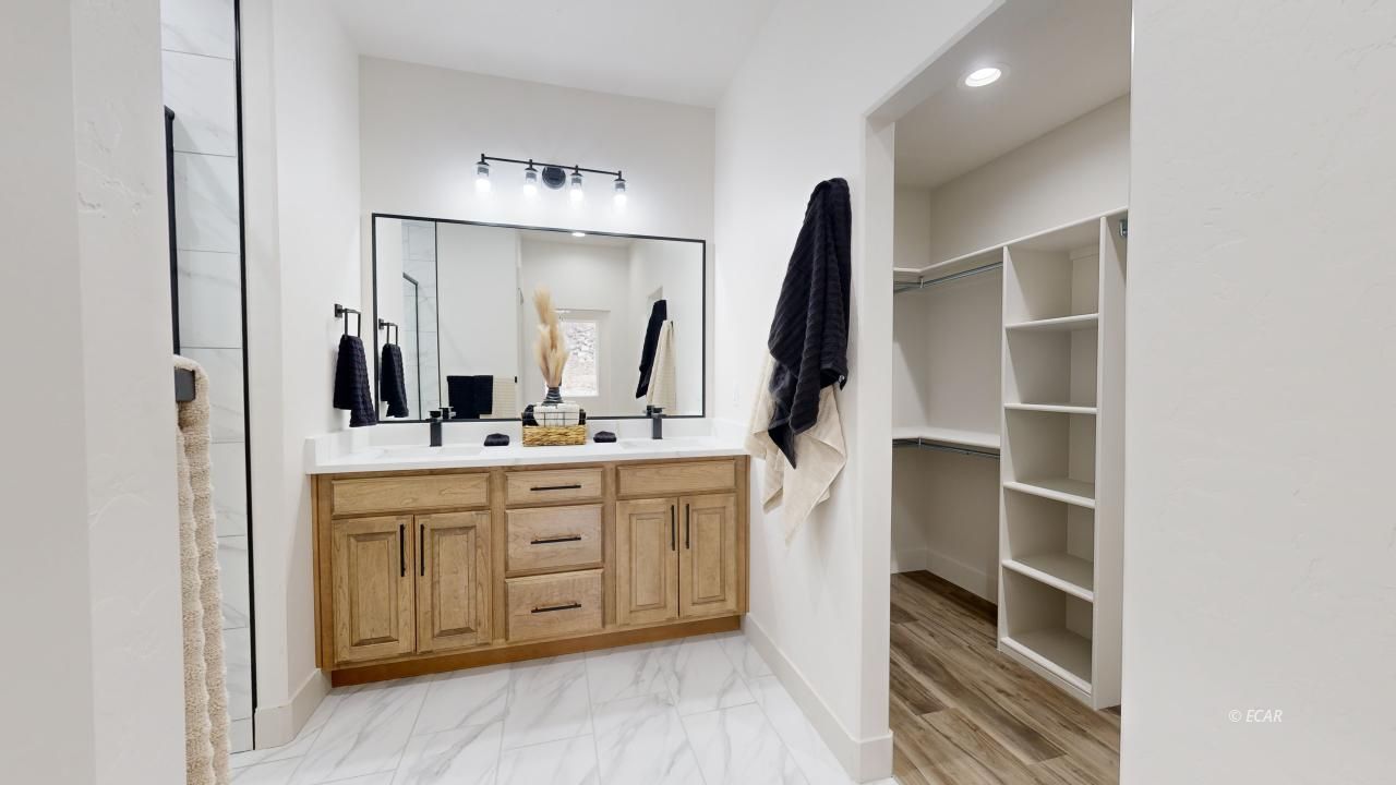 2611 Platinum Drive Property Photo 20