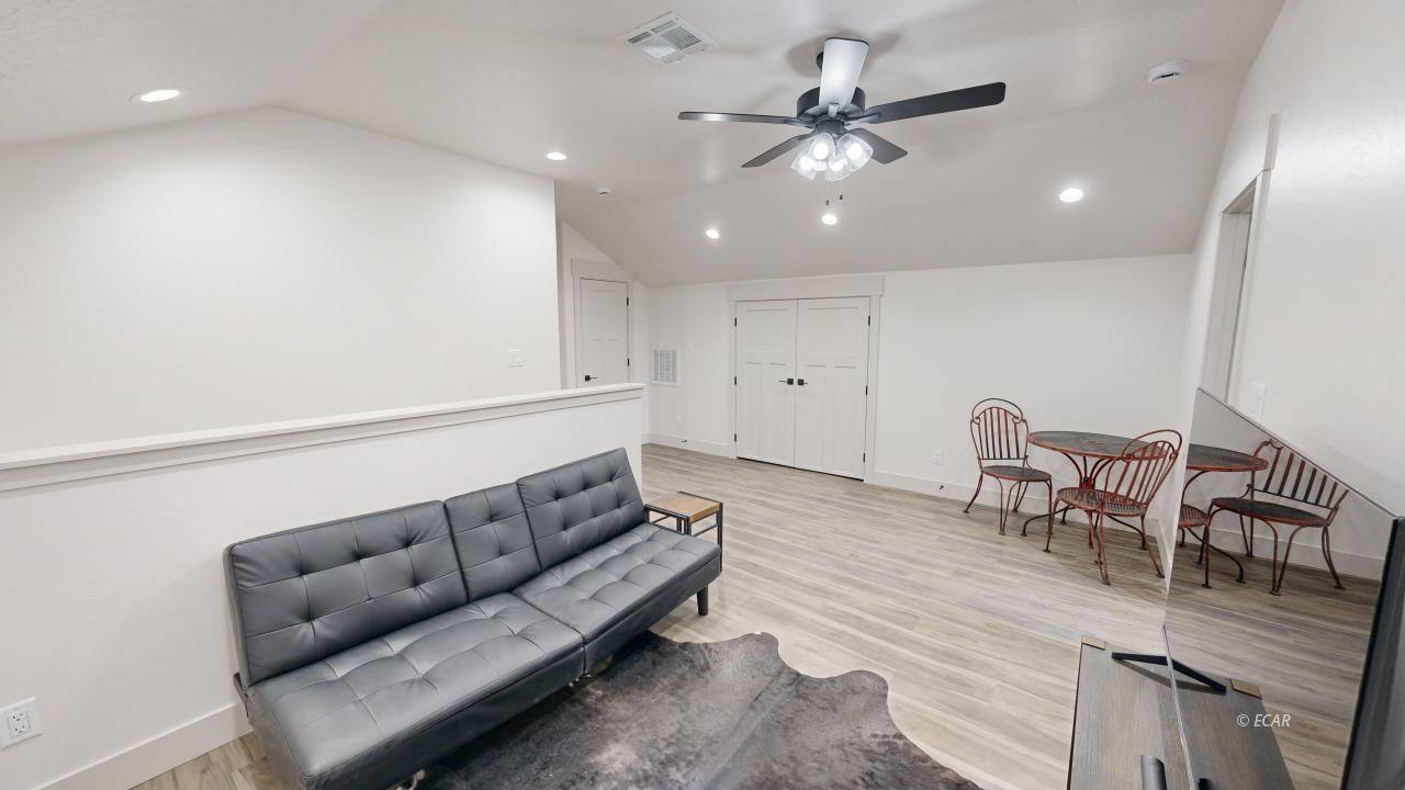 2611 Platinum Drive Property Photo 24