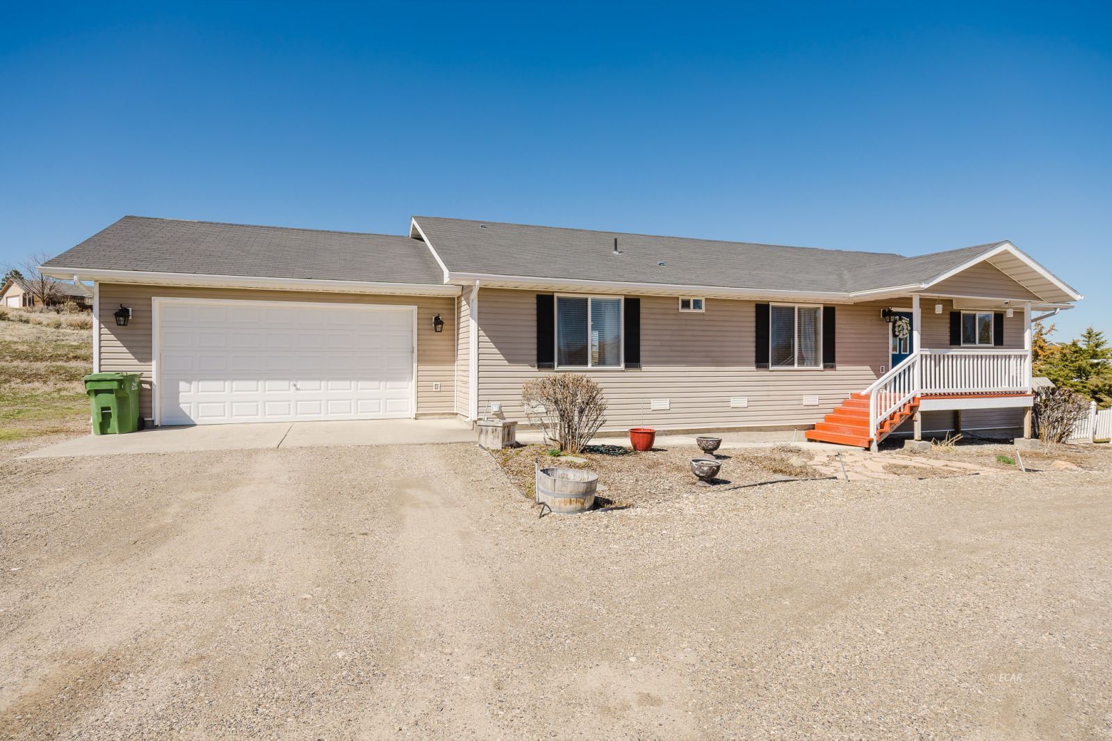 791 Thistle Drive Property Photo 2
