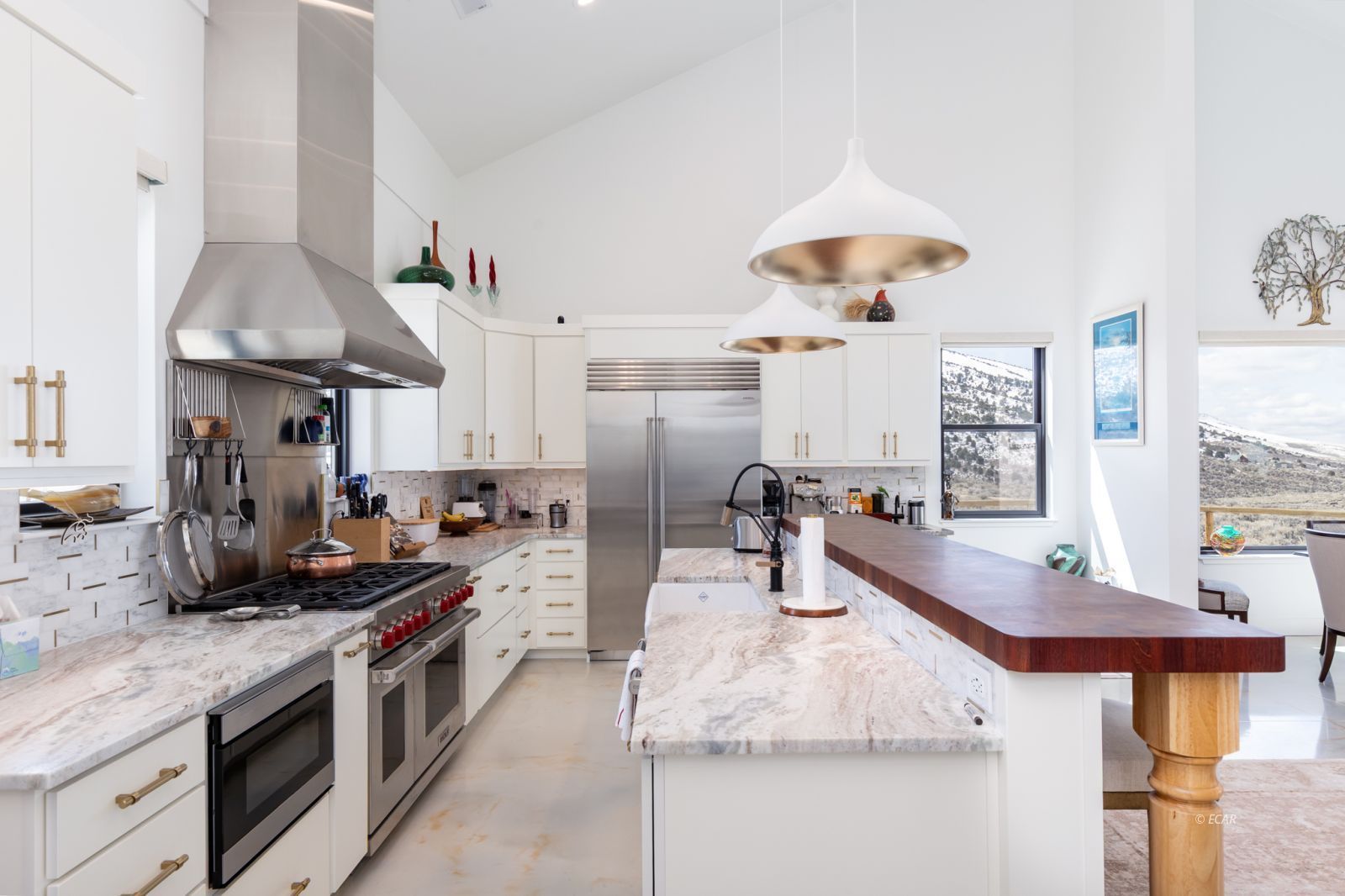 76 Foothill Drive Property Photo 6