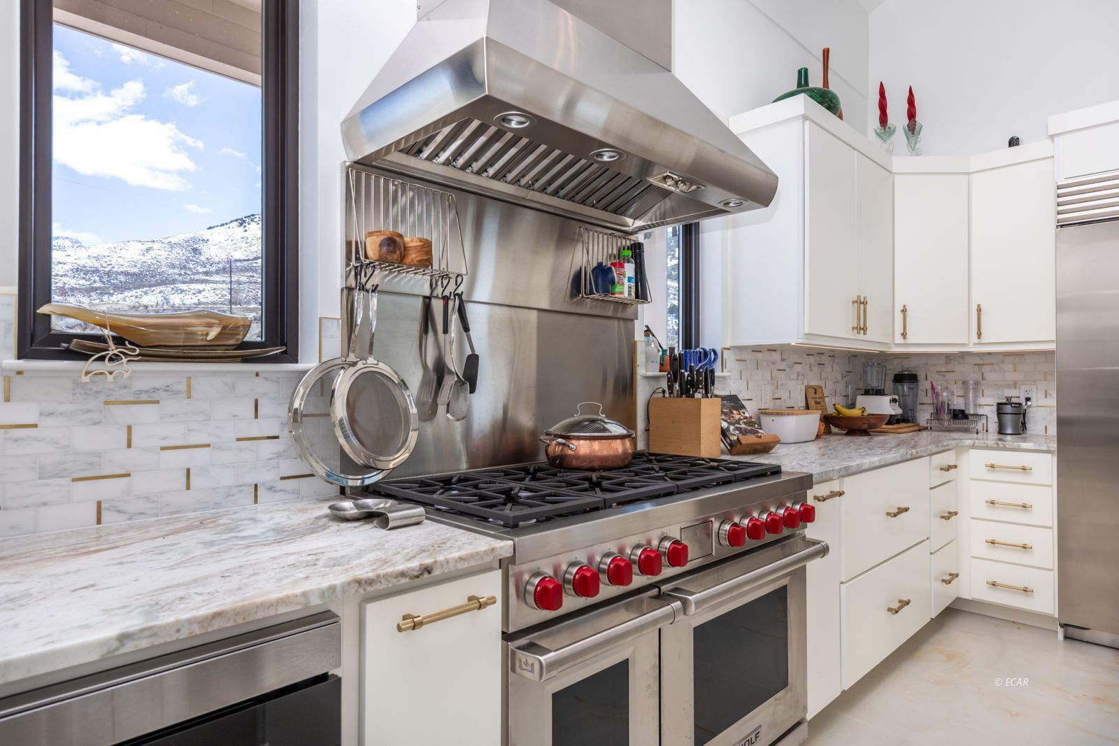 76 Foothill Drive Property Photo 7