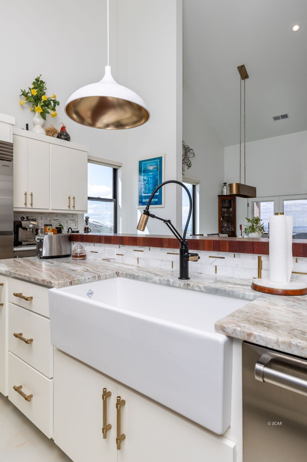 76 Foothill Drive Property Photo 9