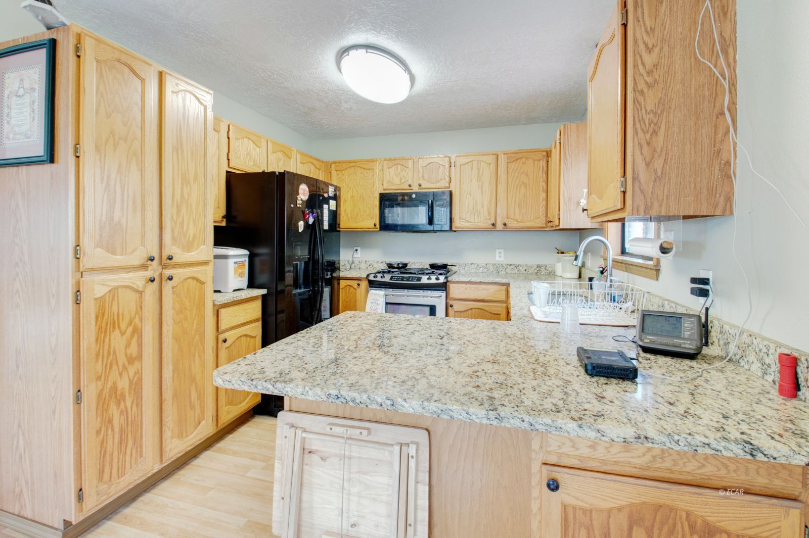 3162 Midland Drive Property Photo 2