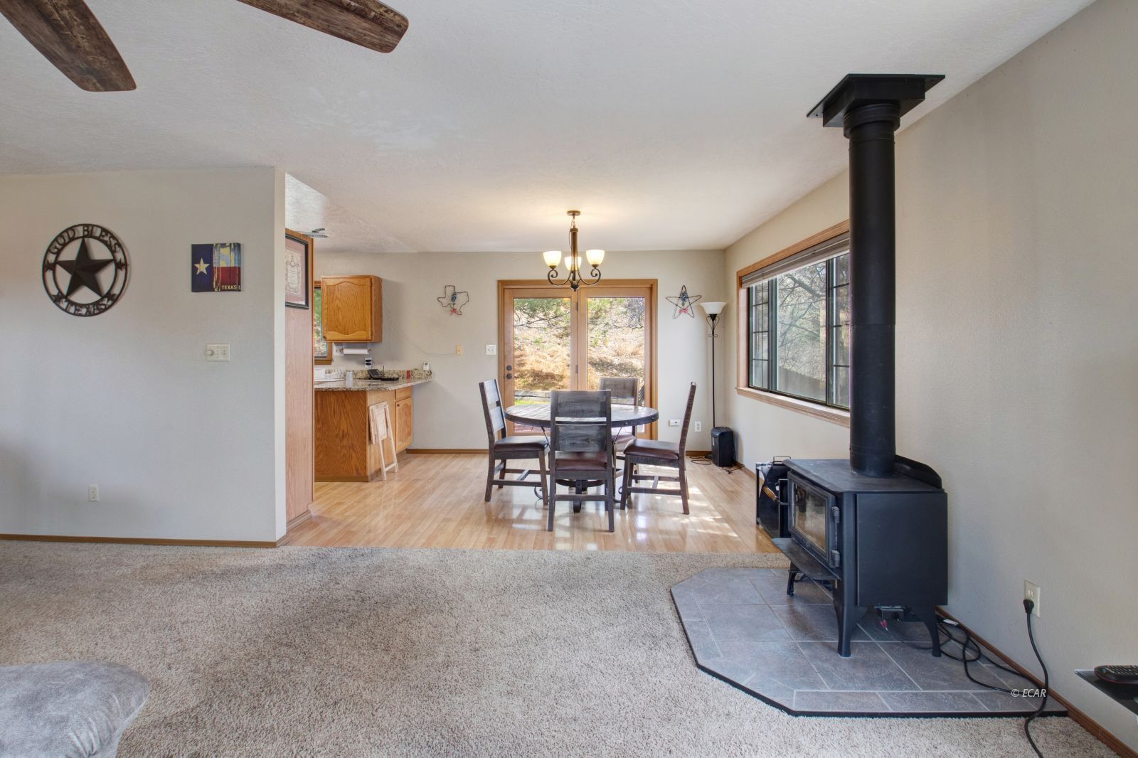 3162 Midland Drive Property Photo 7