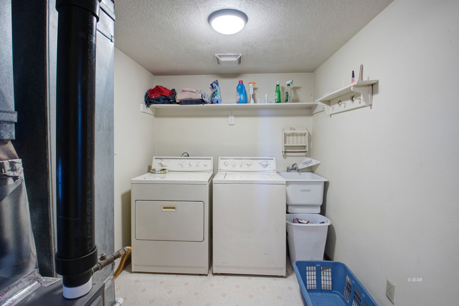 3162 Midland Drive Property Photo 24